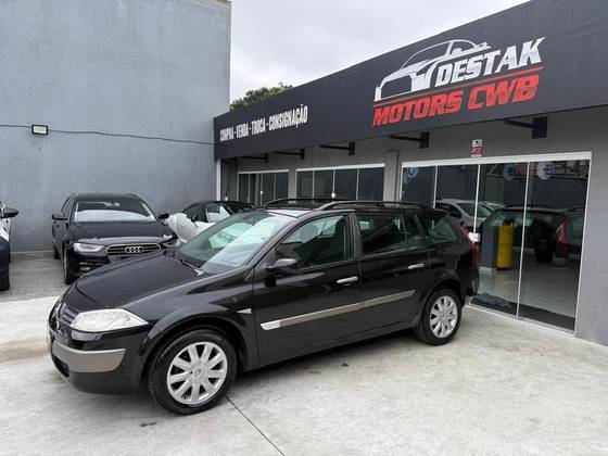 RENAULT MEGANE 1.6 DYNAMIQUE GRAND TOUR 16V FLEX 4P MANUAL RENAULT MEGANE 1.6 DYNAMIQUE GRAND TOUR 16V FLEX 4P MANUAL